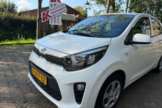 Kia Picanto (2022) thumbnail 4