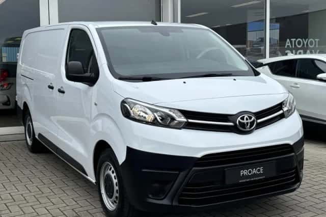 Toyota Proace (2024) thumbnail 3