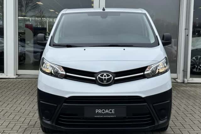 Toyota Proace (2024) thumbnail 4