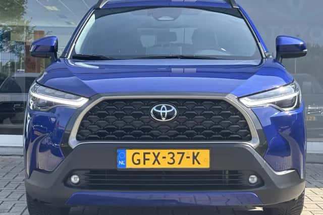 Toyota Corolla Cross (2024) thumbnail 6
