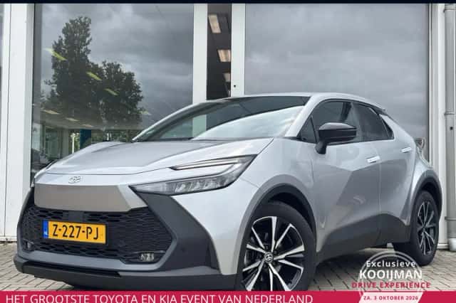 Toyota C-HR (2024) thumbnail 1