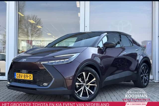 Toyota C-HR (2024) thumbnail 1
