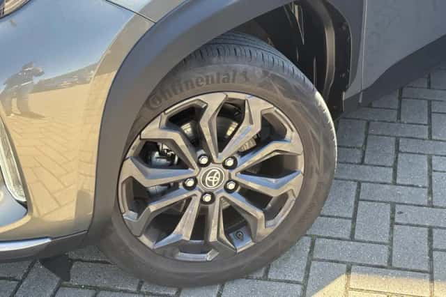 Toyota Yaris Cross (2023) thumbnail 2