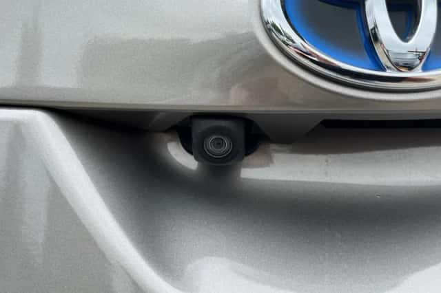 Toyota Auris (2016) thumbnail 4