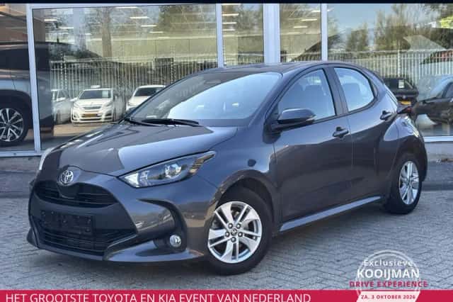 Toyota Yaris (2025) thumbnail 1