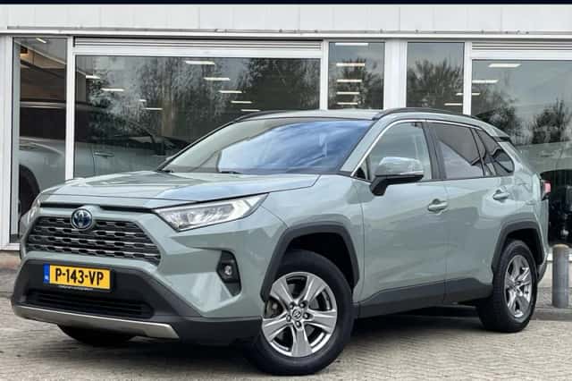 Toyota RAV4 (2022) thumbnail 1