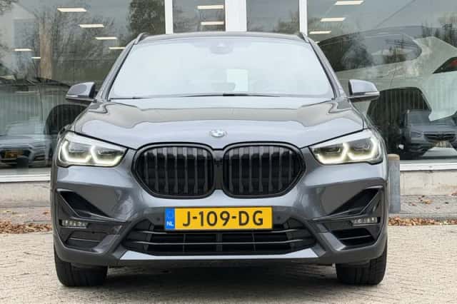 BMW X1 (2020) thumbnail 2