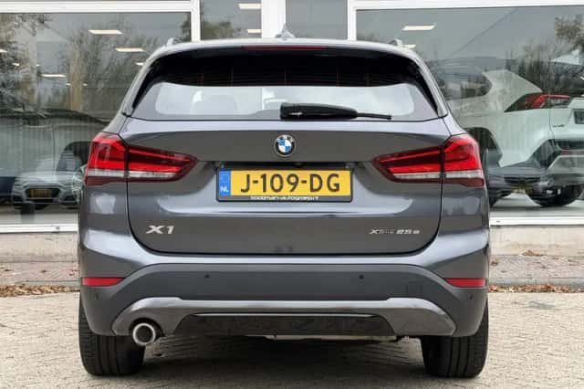 BMW X1 (2020) thumbnail 6