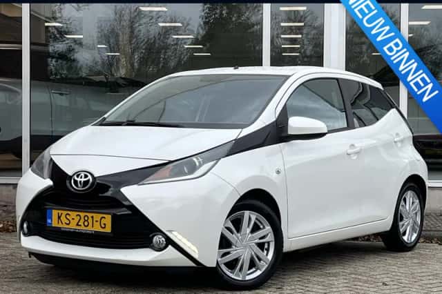 Toyota Aygo (2016) thumbnail 1