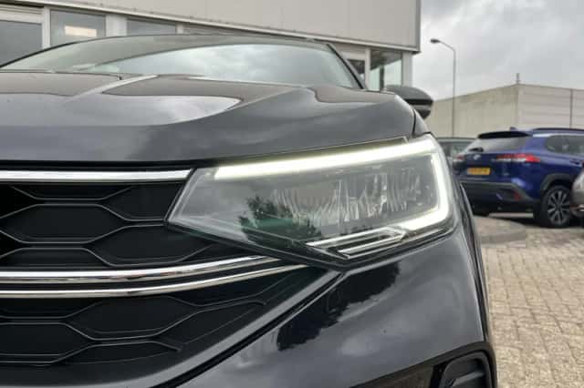 Volkswagen Taigo (2023) thumbnail 3