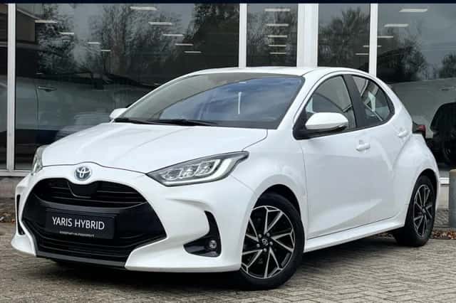 Toyota Yaris (2023) thumbnail 1