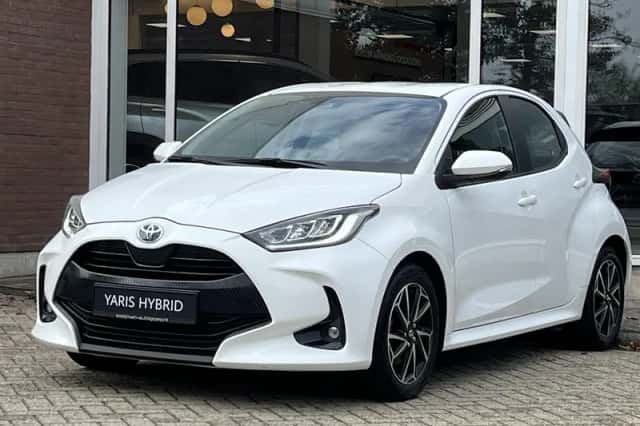 Toyota Yaris (2023) thumbnail 5