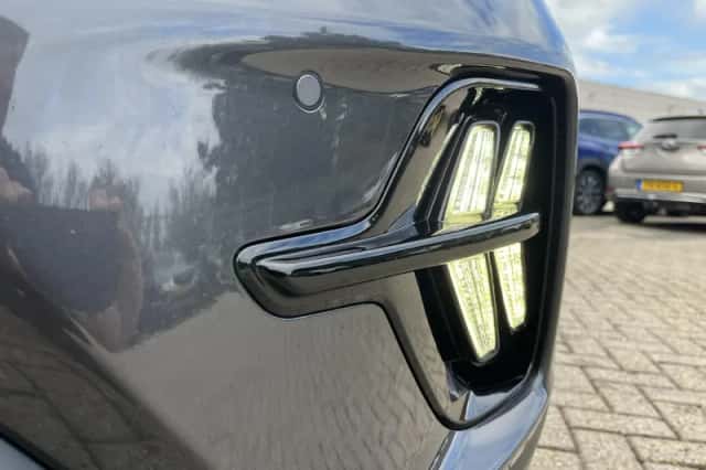 Kia Niro (2021) thumbnail 3