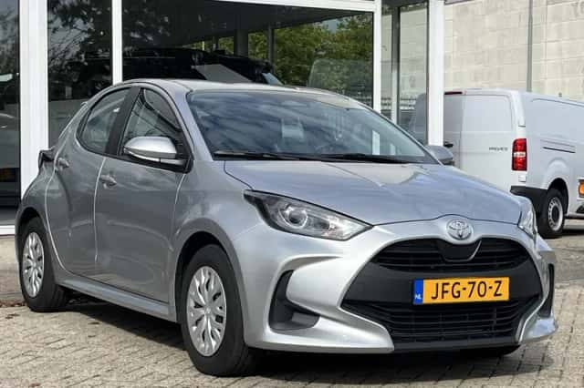 Toyota Yaris (2025) thumbnail 5