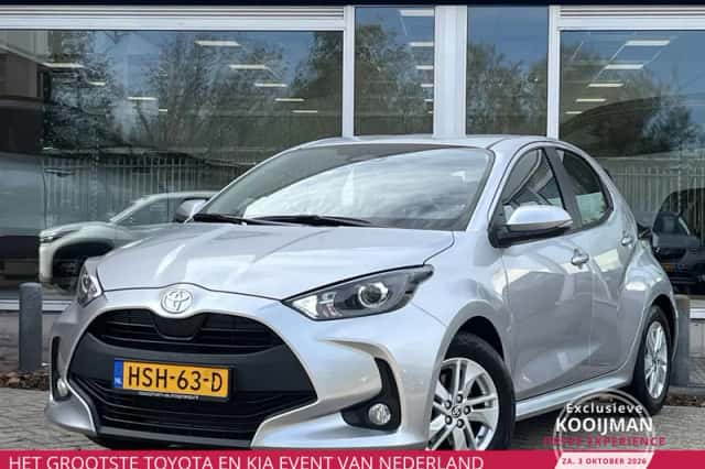 Toyota Yaris (2025) thumbnail 1