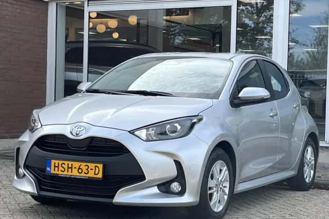 Toyota Yaris (2025) thumbnail 5