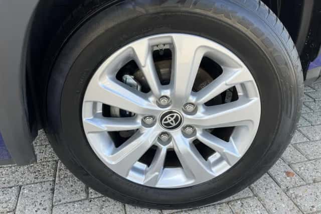 Toyota Yaris Cross (2025) thumbnail 2