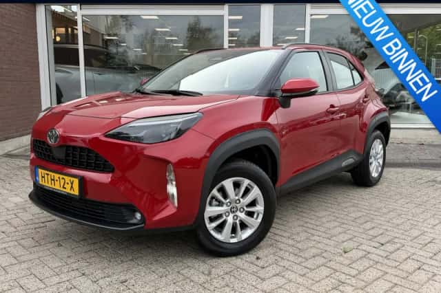 Toyota Yaris Cross (2025) thumbnail 1