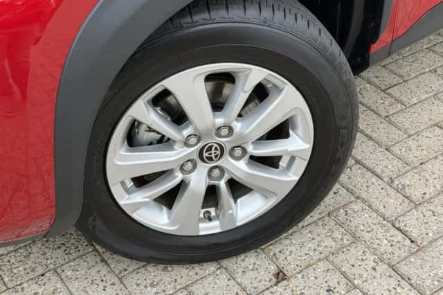 Toyota Yaris Cross (2025) thumbnail 2