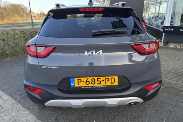 Kia Stonic (2022) thumbnail 4