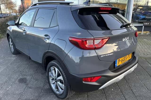 Kia Stonic (2022) thumbnail 5