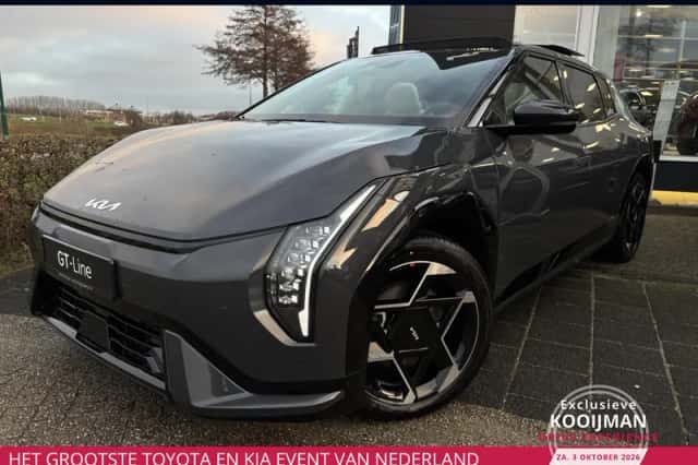 Kia EV4 (2026) thumbnail 1
