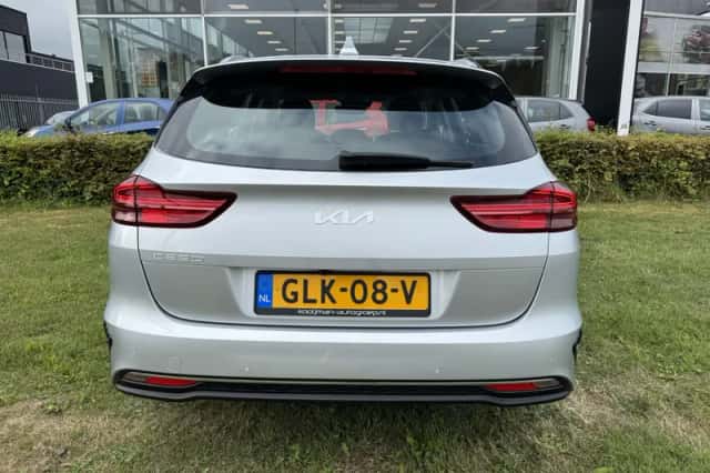 Kia Ceed Sportswagon (2024) thumbnail 6