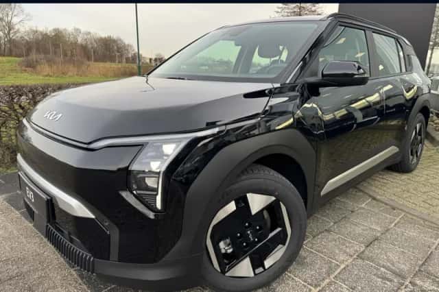 Kia EV3 (2026) thumbnail 1