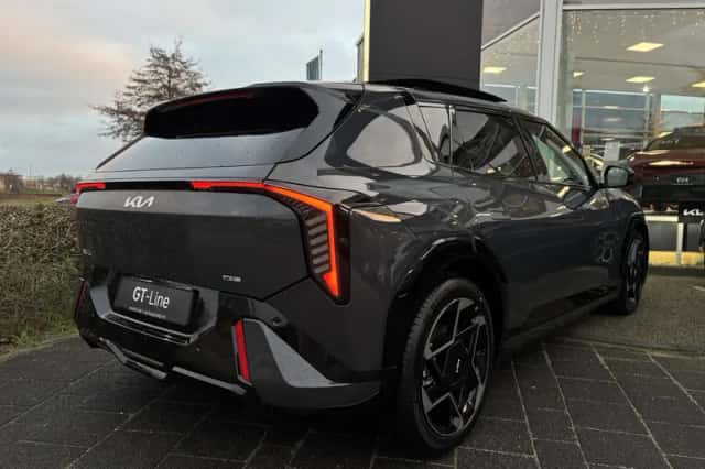 Kia EV4 (2026) thumbnail 4