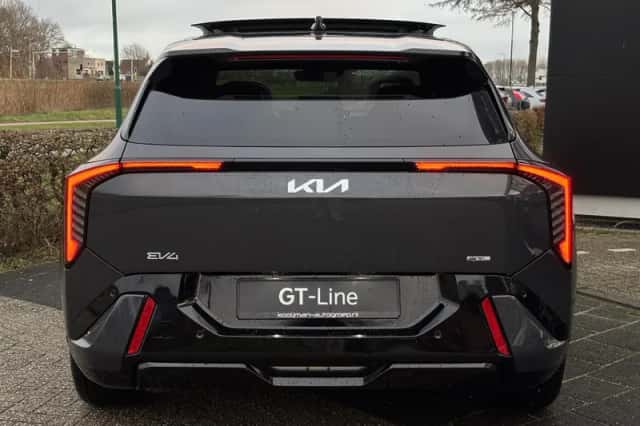 Kia EV4 (2026) thumbnail 5