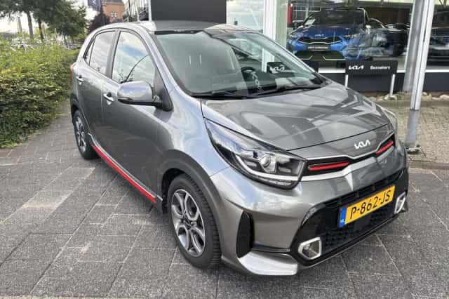 Kia Picanto (2022) thumbnail 2