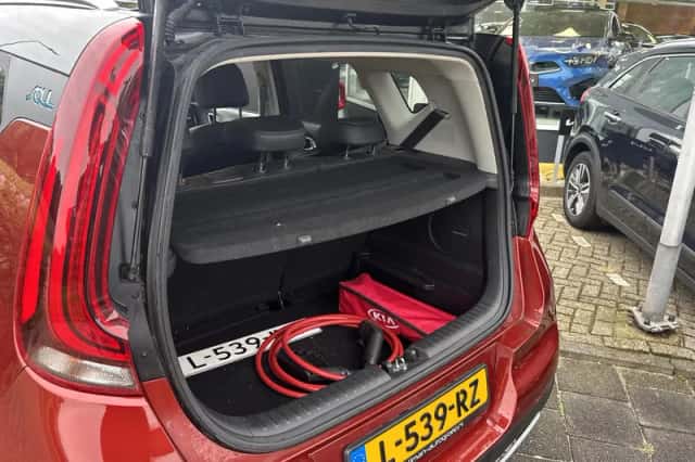 Kia Soul EV (2021) thumbnail 6