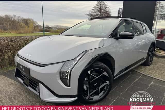 Kia EV4 (2026) thumbnail 1