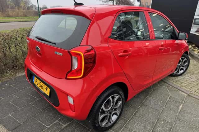 Kia Picanto (2017) thumbnail 4