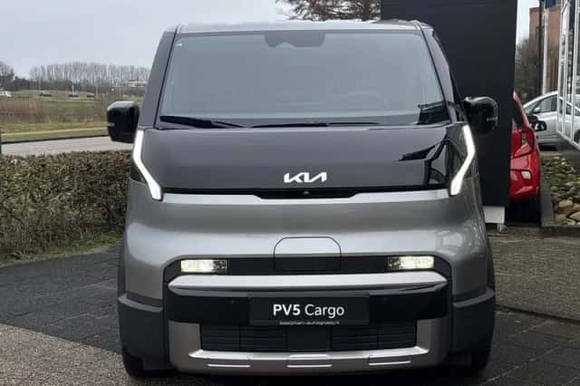 Kia PV5 (2025) thumbnail 2