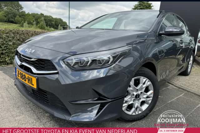 Kia Ceed (2024) thumbnail 1