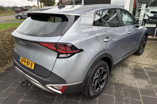 Kia Sportage (2024) thumbnail 4