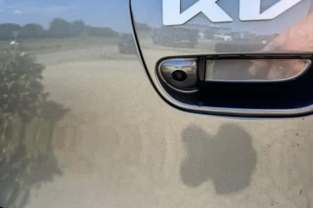 Kia Picanto (2023) thumbnail 5