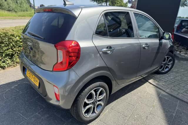 Kia Picanto (2023) thumbnail 6