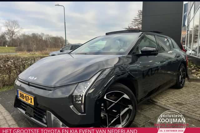 Kia EV4 (2025) thumbnail 1