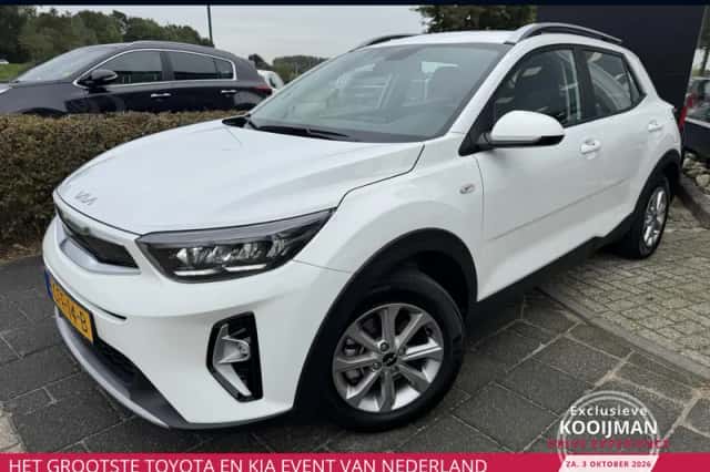 Kia Stonic (2024) thumbnail 1