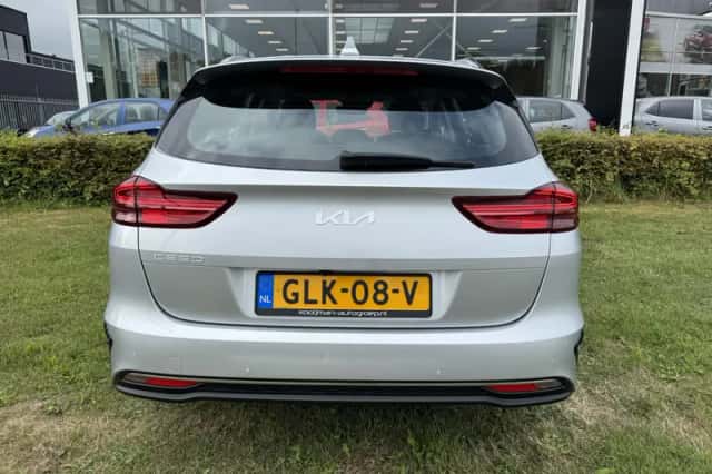 Kia Ceed (2024) thumbnail 6