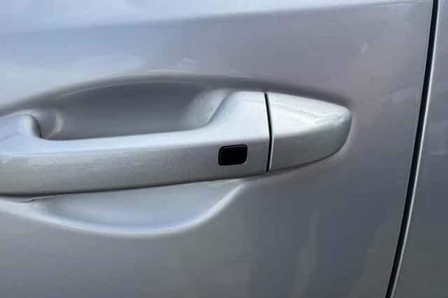 Kia Ceed (2022) thumbnail 2