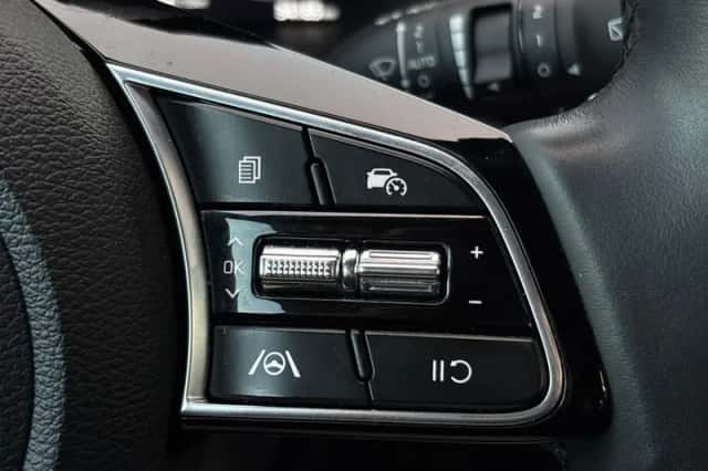 Kia Ceed (2024) thumbnail 4