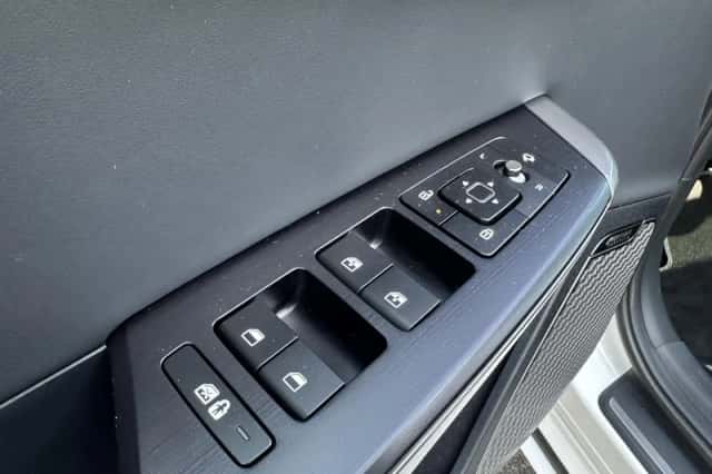 Kia EV6 (2025) thumbnail 3
