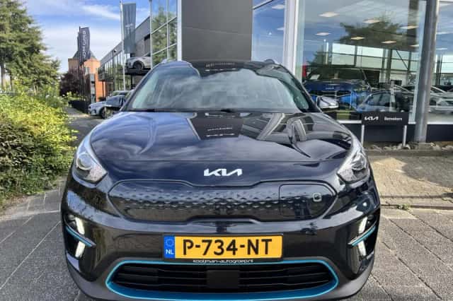Kia Niro EV (2022) thumbnail 2