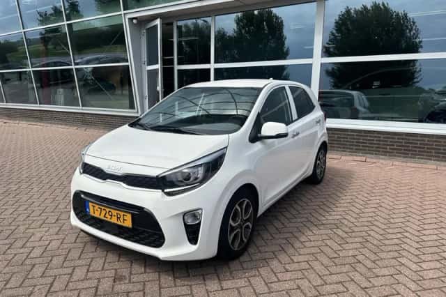 Kia Picanto (2023) thumbnail 2