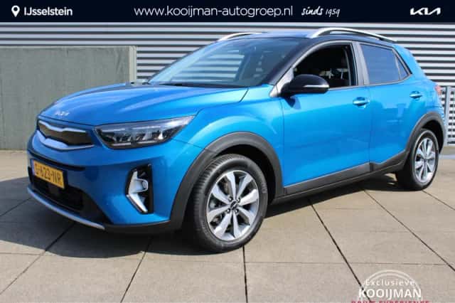 Kia Stonic (2023) thumbnail 1