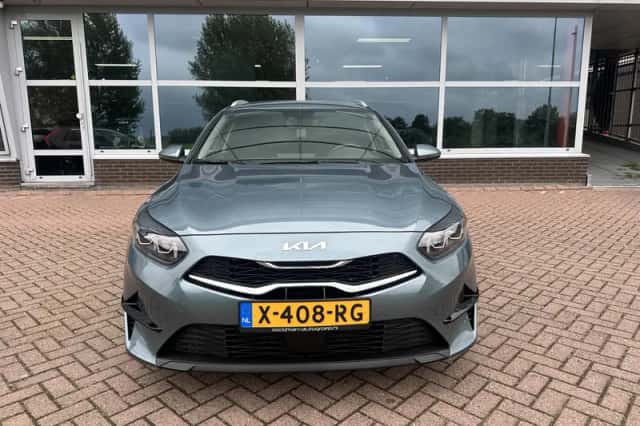Kia Ceed (2024) thumbnail 6
