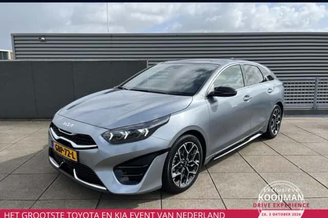 Kia ProCeed (2024) thumbnail 1
